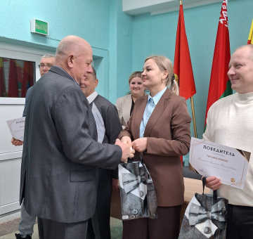 Дорогие мужчины! С праздником!